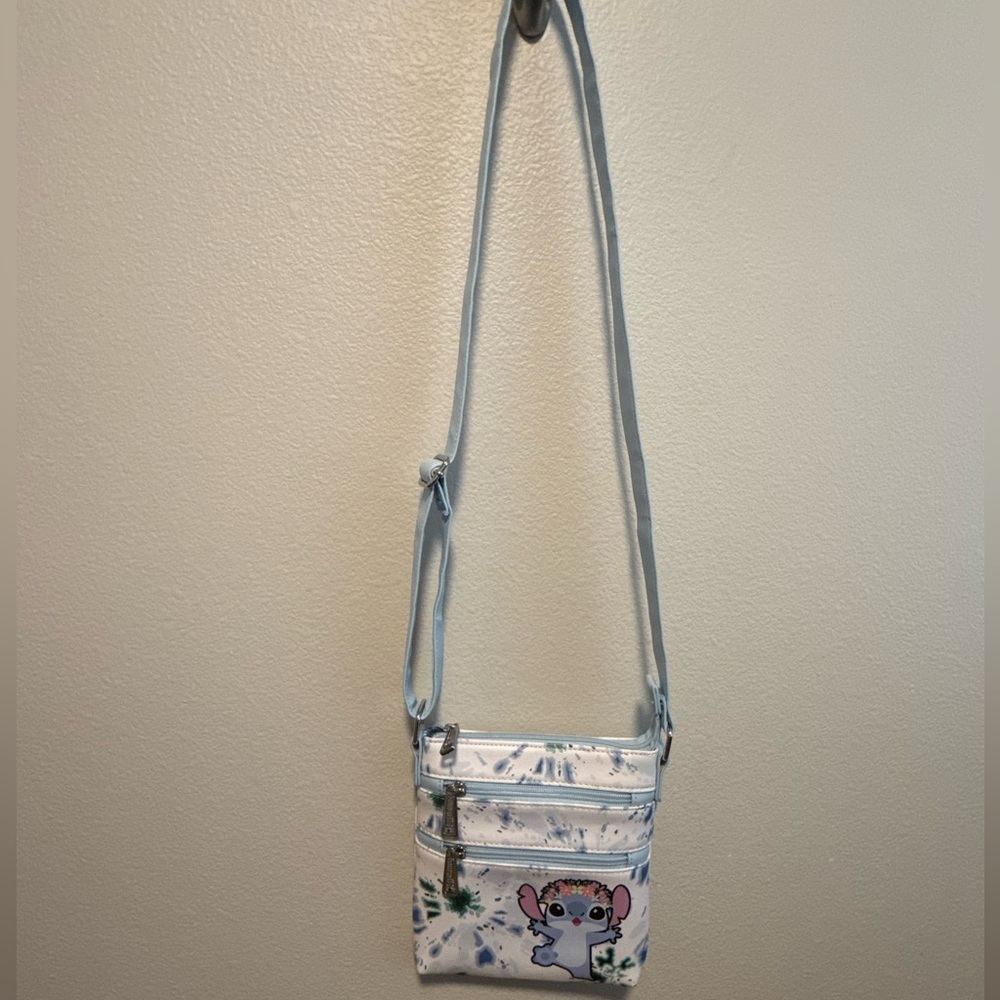 Loungefly Lilo & Stitch Crossbody Bag - Picture 5 of 12